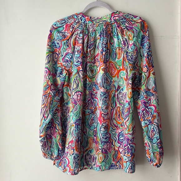 Lilly Pulitzer | 100% Silk Elsa Top in What A Catch Print - Picture 9 of 12